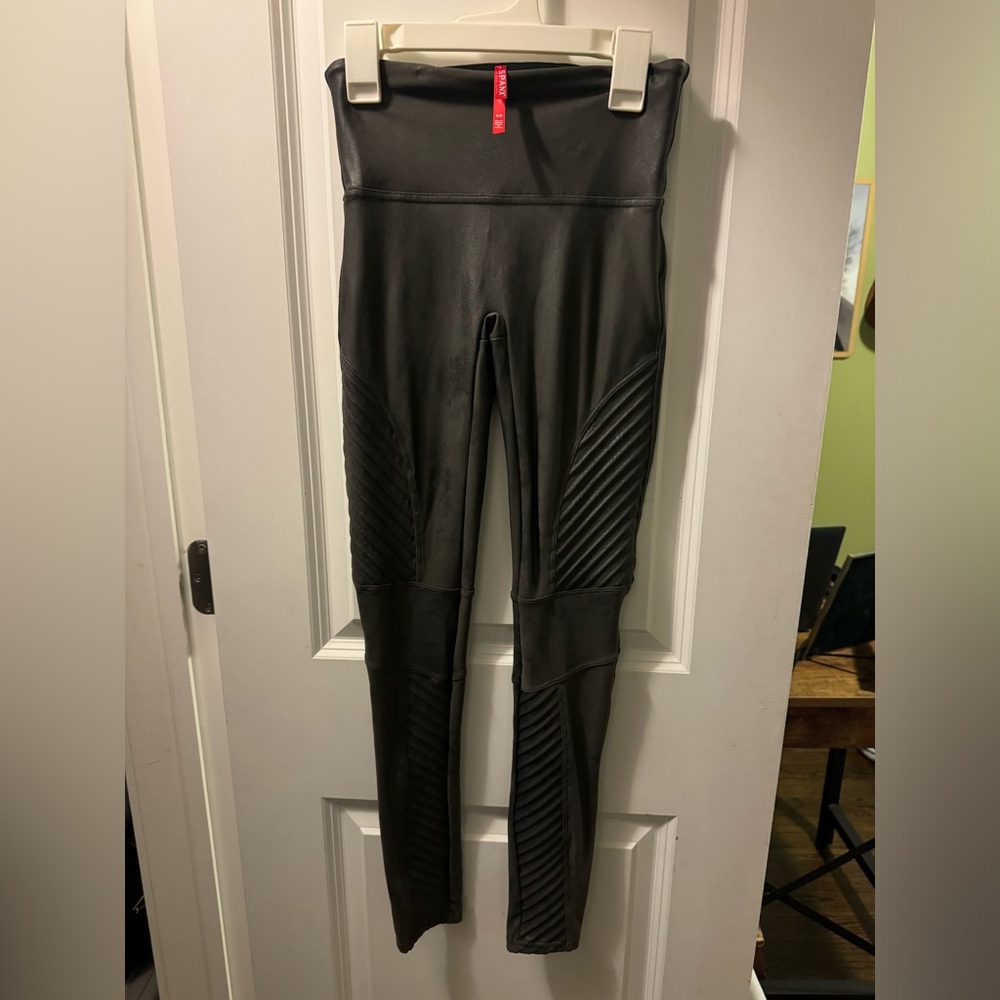 Spanx Moto Leggings in Steel. Size small. Worn only a handful of times